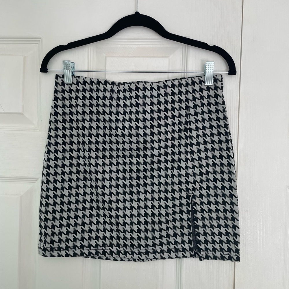 Houndstooth Skirt